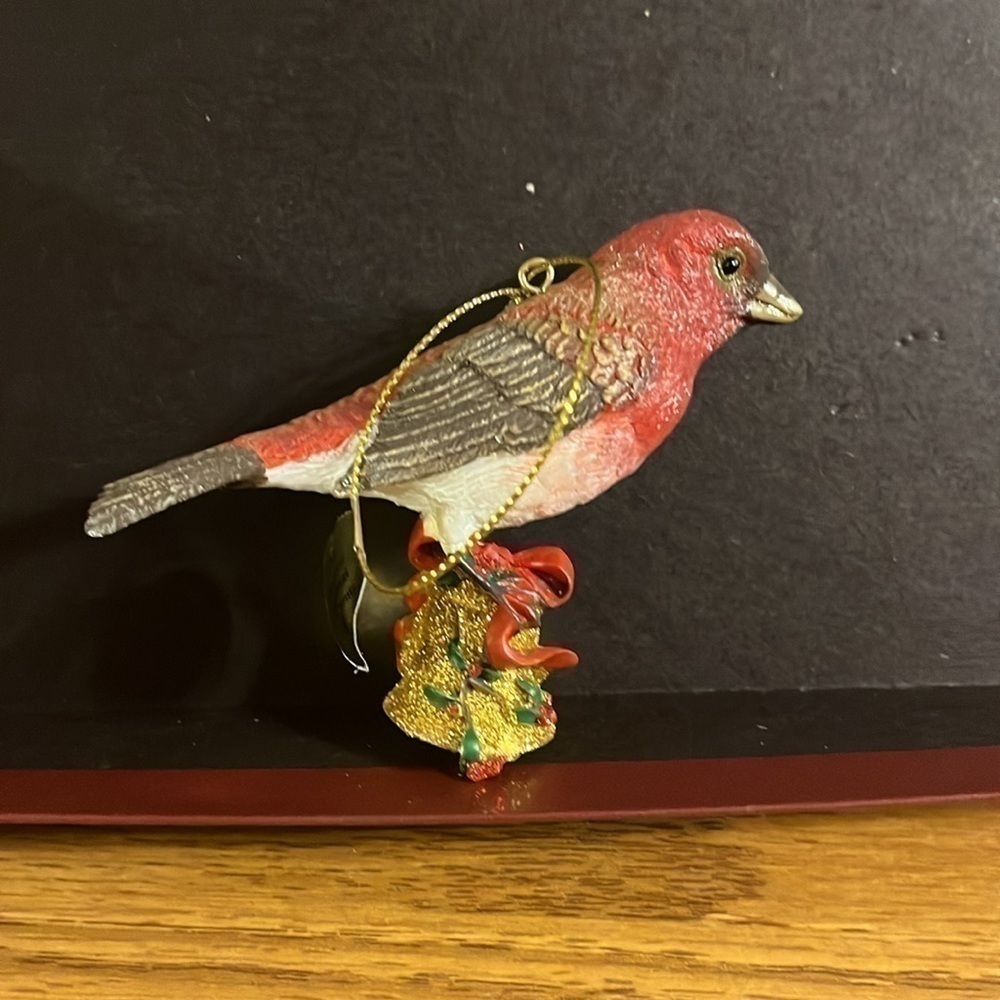 The Danbury mint Christmas ornament - purple finch - Picture 3 of 5